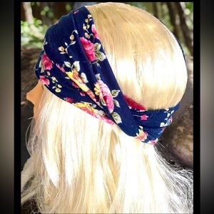 🌹WIDE CRISSCROSS MULTI-WEAR FLORAL STRETCH FABRIC HEADBAND🌹NWOT